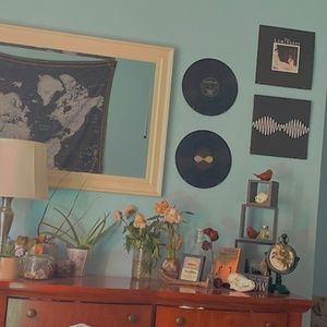 Meet your Posher, Justahuman